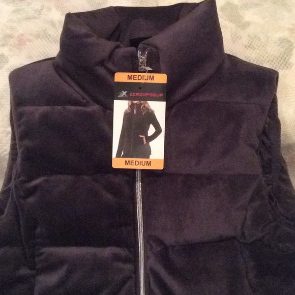 SOLD! ZeroXposur Womens Size Medium Gray Velour Vest - Picture 3 of 5